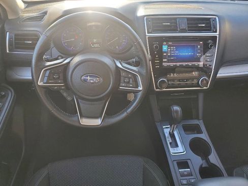 Used 2019 Subaru Outback 2.5i Premium image 12