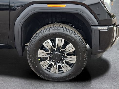 New 2026 GMC Sierra 2500 Denali w/ Denali Reserve Package AWD/4WD image 4