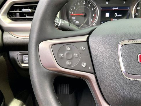 Used 2023 GMC Acadia AT4 w/ Preferred Package AWD/4WD image 17