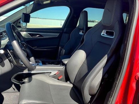 Used 2024 Jaguar F-PACE R-Dynamic S image 30