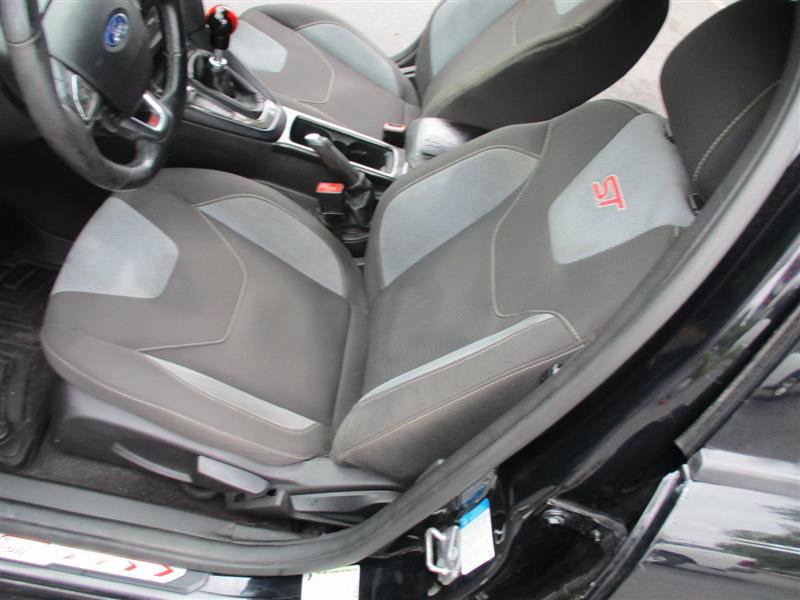 Used 2016 Ford Focus ST FWD image 13