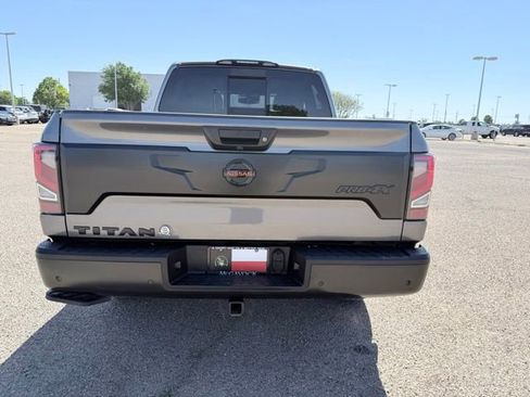 Used 2021 Nissan Titan PRO-4X w/ Pro-4x Convenience Package AWD/4WD image 7