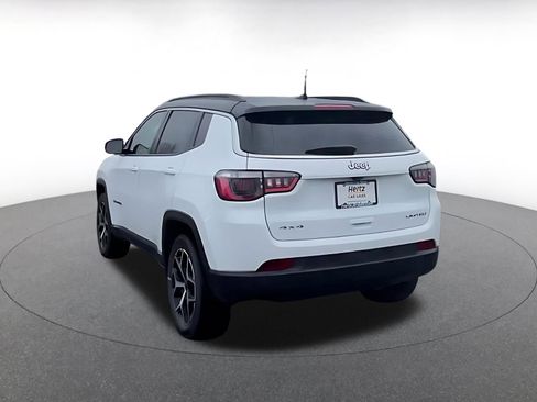 Used 2025 Jeep Compass Limited image 11