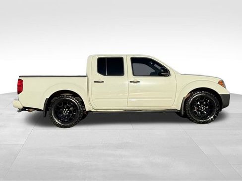 Used 2018 Nissan Frontier SV w/ Value Truck Package image 2