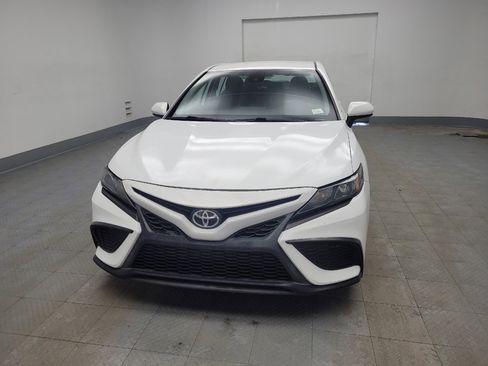 Used 2021 Toyota Camry SE image 15