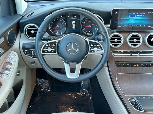 Used 2022 Mercedes-Benz GLC 300 image 27