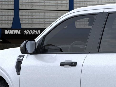 New 2025 Ford Maverick XLT w/ XLT Luxury Package image 21