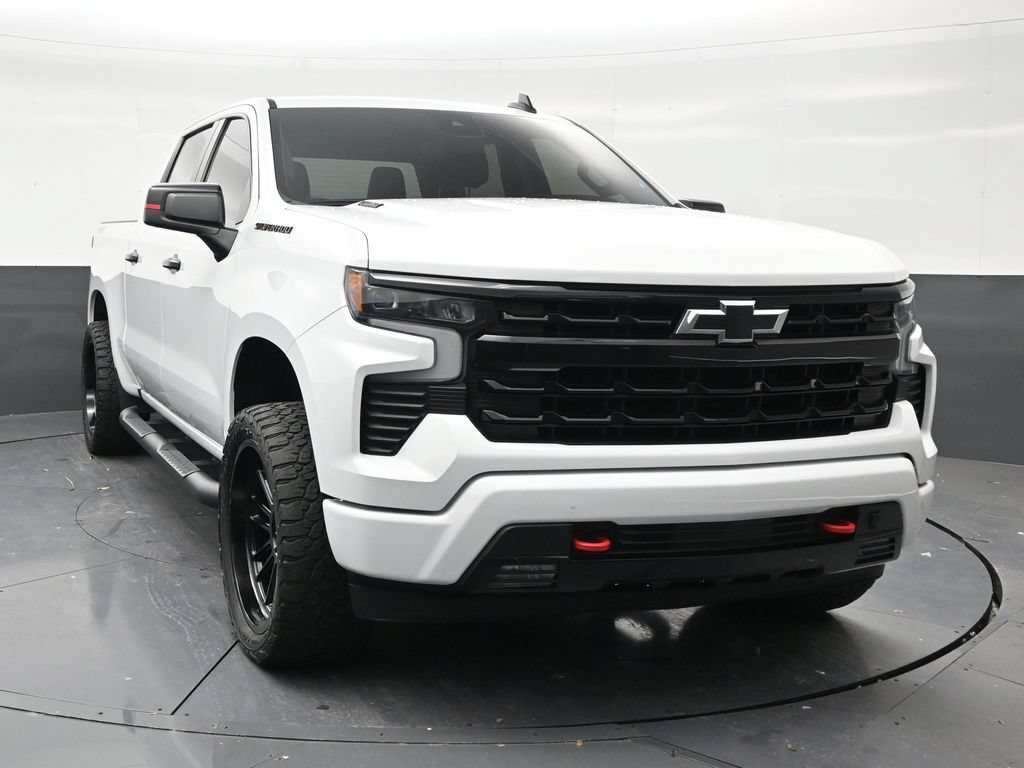 Used 2024 Chevrolet Silverado 1500 RST w/ Redline Edition AWD/4WD image 7