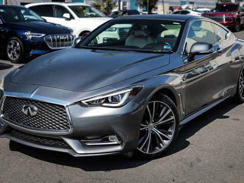 Used 2017 INFINITI Q60 3.0t w/ Premium Plus Package 3.0T AWD/4WD image 5
