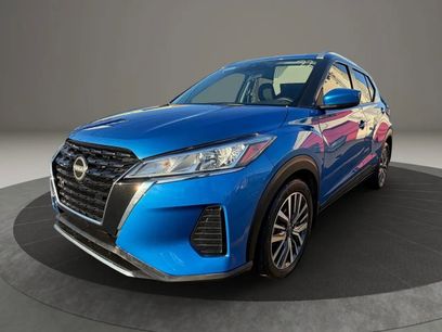 Used 2023 Nissan Kicks SV