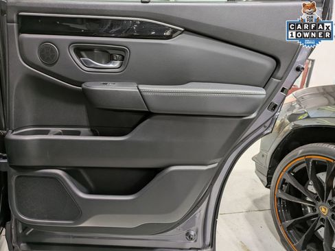 Used 2025 Honda Pilot EX-L image 25