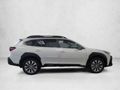Certified 2025 Subaru Outback Limited w/ Popular Package #2 AWD/4WD image 4