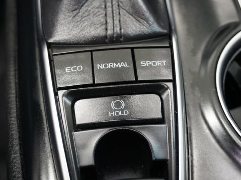 Used 2019 Toyota Camry XSE w/ Navigation Package image 21