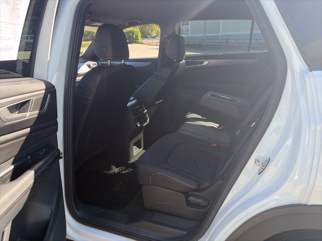 Used 2024 Volkswagen Atlas Cross Sport SE AWD/4WD image 17