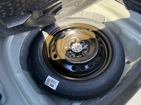 Certified 2025 Toyota Camry SE FWD image 29