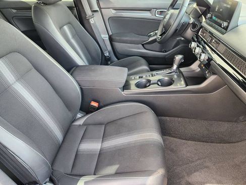 Used 2023 Honda Civic Sport image 14