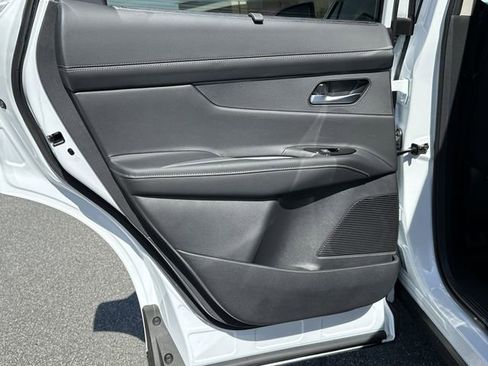 New 2026 Nissan Murano Platinum w/ Cargo Package AWD/4WD image 17