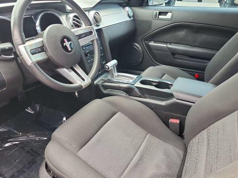 Used 2007 Ford Mustang Convertible RWD image 15