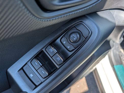 New 2026 Subaru Crosstrek 2.5i Premium AWD/4WD image 9