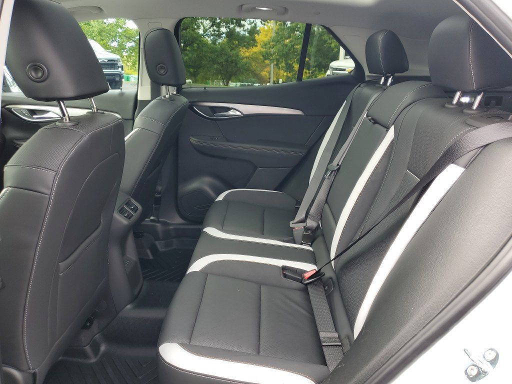 Used 2024 Buick Envision Sport Touring AWD/4WD image 31