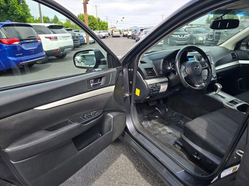 Used 2012 Subaru Outback 2.5i Premium AWD/4WD image 17