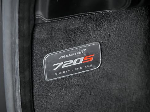 Used 2019 McLaren 720S image 24