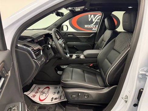 New 2026 GMC Acadia Denali w/ Super Cruise Package image 11