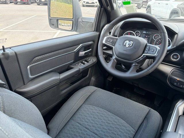 New 2026 RAM 2500 Big Horn AWD/4WD image 31