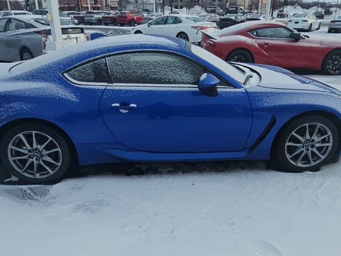 Used 2023 Subaru BRZ Premium image 2