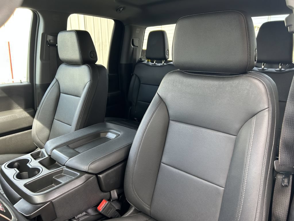 Used 2024 GMC Sierra 2500 Pro w/ Convenience Package AWD/4WD image 4