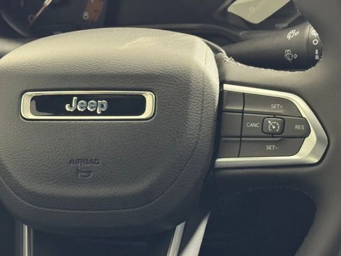 New 2026 Jeep Compass Latitude image 24