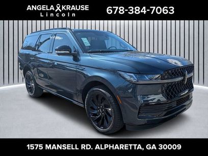 New 2026 Lincoln Navigator Reserve w/ Jet Appearance Package