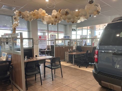 Used 2022 Toyota RAV4 XSE w/ Weather Package image 33