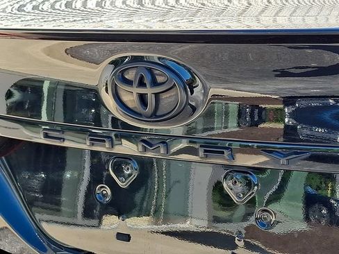 Used 2022 Toyota Camry XSE w/ Carpet Mat Package (TMS) FWD image 31