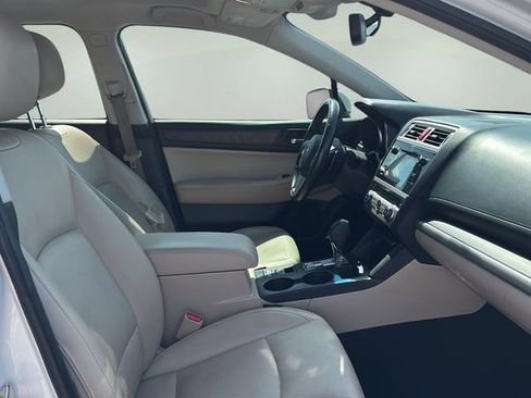 Used 2016 Subaru Outback 3.6R Limited AWD/4WD image 10