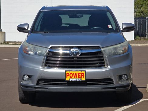 Used 2015 Toyota Highlander Limited w/ Driver Technology Package image 9