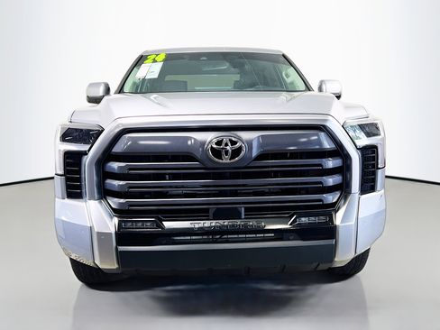 Used 2024 Toyota Tundra Limited AWD/4WD image 11