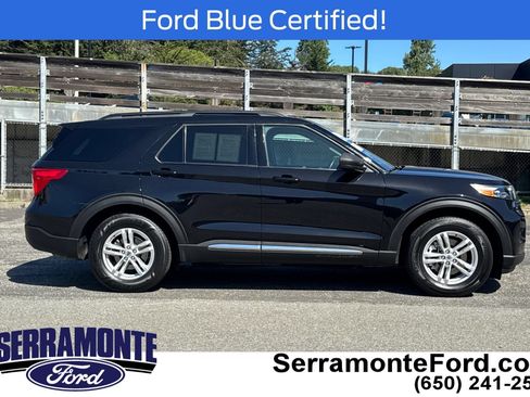 Certified 2023 Ford Explorer XLT RWD image 3