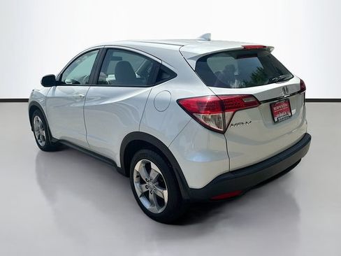Used 2020 Honda HR-V LX image 8