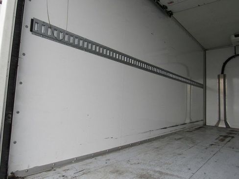 Used 2024 Chevrolet Express 3500 w/ Power Convenience Package image 18