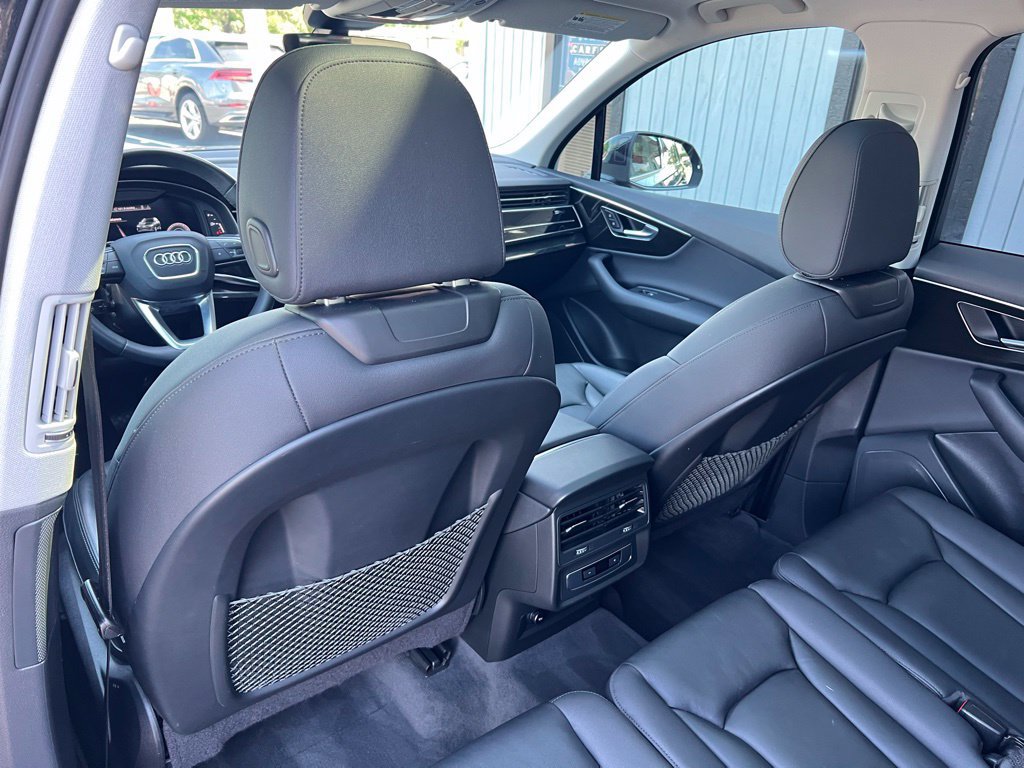 Used 2023 Audi Q7 3.0T Premium w/ Convenience Package AWD/4WD image 15