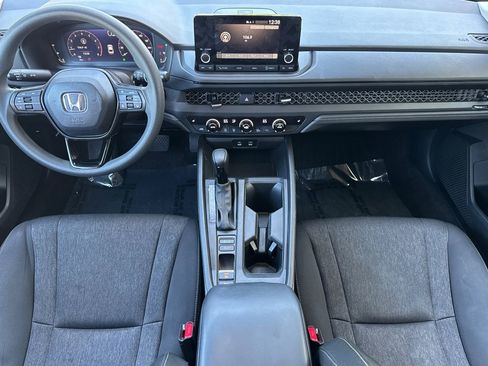 Used 2023 Honda Accord EX image 17