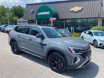 New 2025 Volkswagen Atlas Peak Edition SE