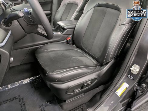 Used 2024 Jeep Grand Cherokee Altitude image 11