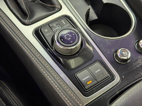 Used 2018 Nissan Maxima Platinum image 31