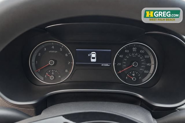 Used 2022 Kia Forte LXS w/ LXS Technology Package FWD image 13