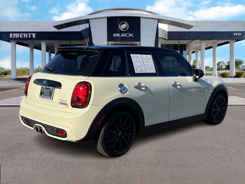 Used 2019 MINI Cooper S w/ Premium Package image 3