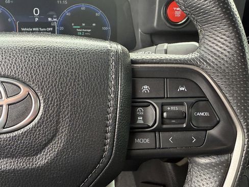 Used 2024 Toyota Tacoma SR5 AWD/4WD image 19