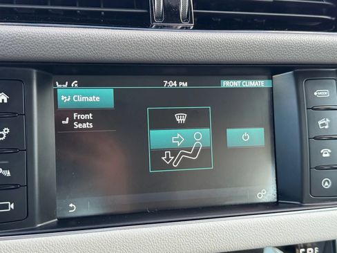Used 2016 Jaguar XF Premium AWD/4WD image 33