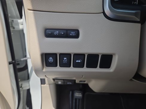 Used 2018 Nissan Murano Platinum w/ Cargo Package AWD/4WD image 30